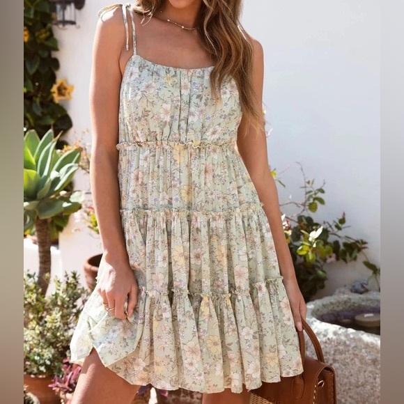 E & M Tiered Babydoll Mini Dress - Picture 8 of 8